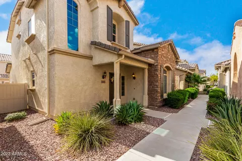 1942 W Busoni Pl, Phoenix, AZ 85023