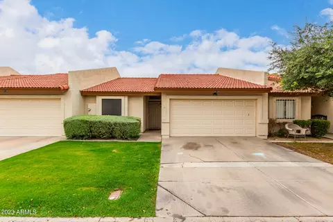 9125 N 68th Ln, Peoria, AZ 85345
