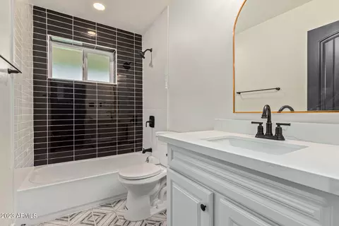 6621 N 8th Pl, Phoenix, AZ 85014 photo 14