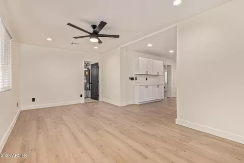 6621 N 8th Pl, Phoenix, AZ 85014 photo 4