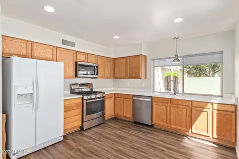 1633 E Northshore Dr, Tempe, AZ 85283 photo 10