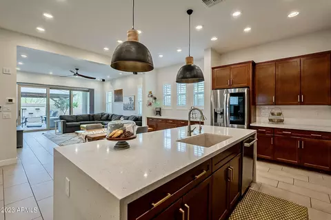 22228 N 34th Pl, Phoenix, AZ 85050