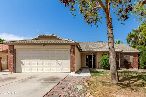 6316 W Ironwood Dr, Glendale, AZ 85302