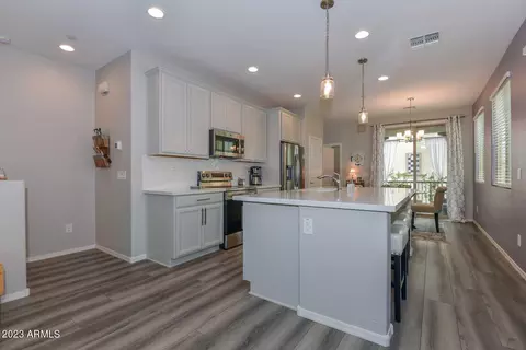 1748 E Hampton Ln, Gilbert, AZ 85295 photo 4