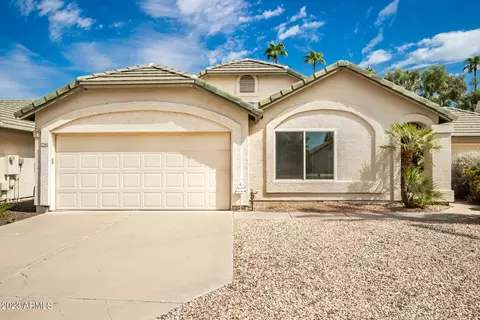 7590 W Wikieup Ln, Glendale, AZ 85308