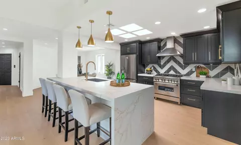 Kitchen - 5041 E Lafayette Blvd, Phoenix, AZ 85018 photo 1 of 3