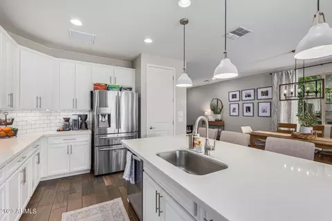 2820 E Wayland Dr, Phoenix, AZ 85040 photo 16