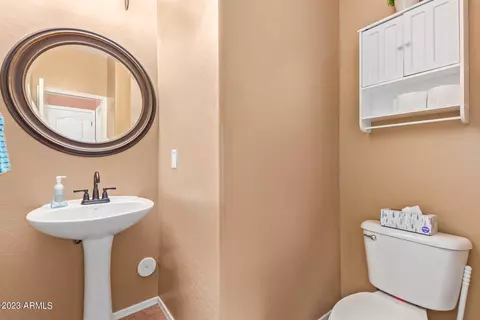 1957 E Frye Rd #102, Gilbert, AZ 85295 photo 9