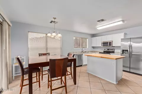 3390 S Chapparal Rd, Apache Junction, AZ 85119 photo 2