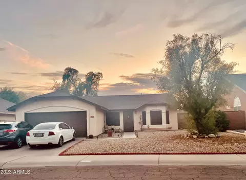 5420 N 80th Dr, Glendale, AZ 85303