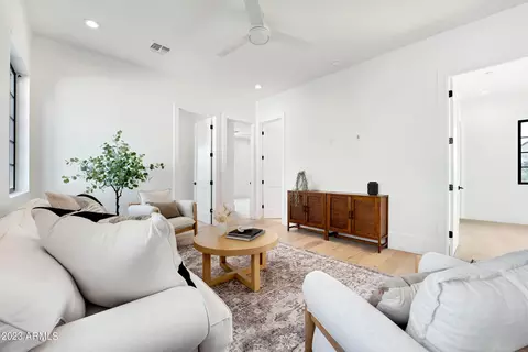 8323 E Regina Cir, Mesa, AZ 85207 photo 17