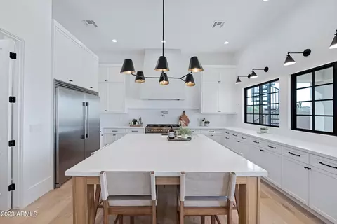 8323 E Regina Cir, Mesa, AZ 85207 photo 10