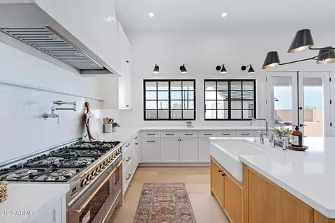 8323 E Regina Cir, Mesa, AZ 85207 photo 12