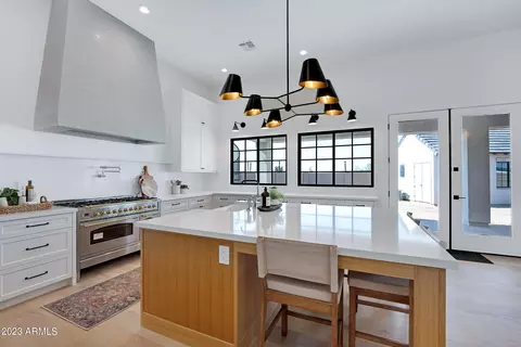 8323 E Regina Cir, Mesa, AZ 85207 photo 11