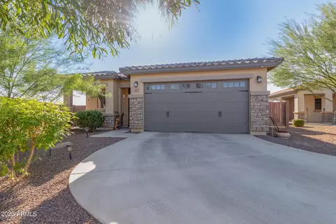 8652 N 172nd Dr, Waddell, AZ 85355