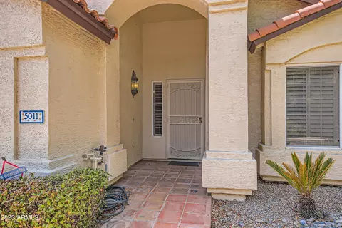 5011 E La Mirada Way, Phoenix, AZ 85044 photo 3