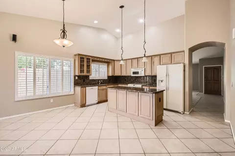 5011 E La Mirada Way, Phoenix, AZ 85044 photo 7