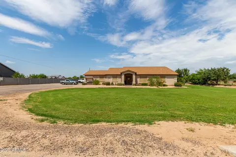 2830 E Ryan Rd, Gilbert, AZ 85297 photo 2