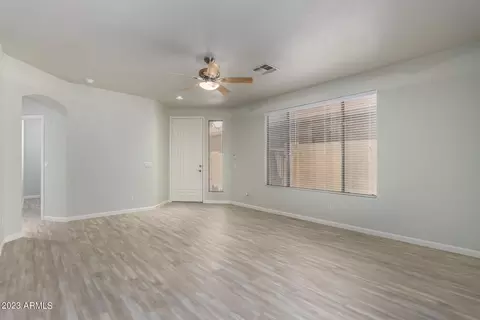 825 S Nielson Ct, Gilbert, AZ 85296 photo 8