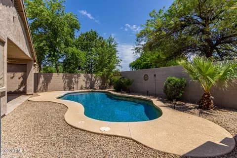 825 S Nielson Ct, Gilbert, AZ 85296 photo 32