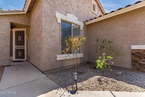825 S Nielson Ct, Gilbert, AZ 85296 photo 5
