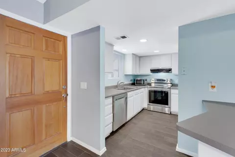 1500 N Sunview Pkwy #14, Gilbert, AZ 85234