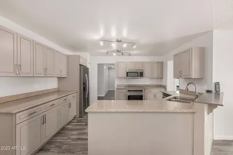 102 W Libby St, Phoenix, AZ 85023 photo 17