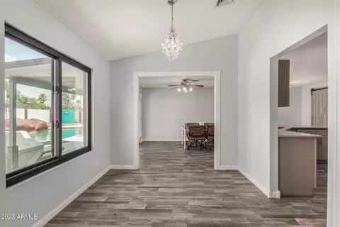 102 W Libby St, Phoenix, AZ 85023 photo 12
