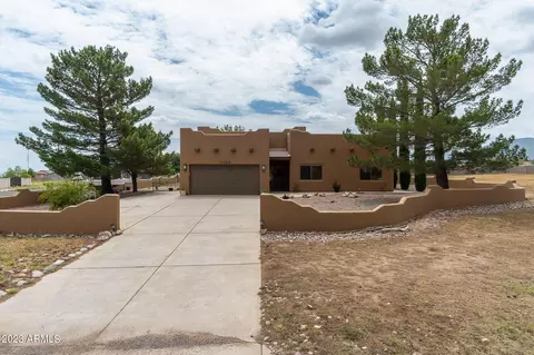 7155 S Pinon Dr, Hereford, AZ 85615