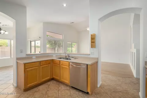 1072 W Bruce Ave, Gilbert, AZ 85233 photo 11
