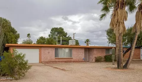 2222 N Rainbow Vista Dr, Tucson, AZ 85712