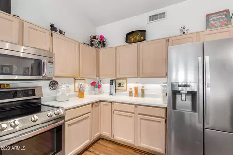 103 W Behrend Dr, Phoenix, AZ 85027 photo 12