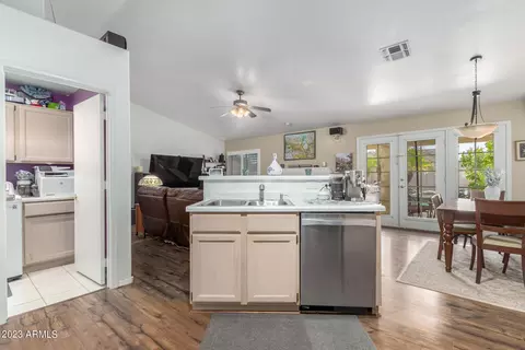 103 W Behrend Dr, Phoenix, AZ 85027 photo 13