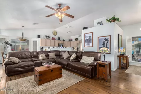 103 W Behrend Dr, Phoenix, AZ 85027 photo 7