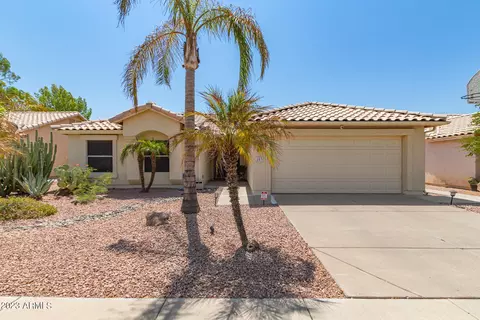 103 W Behrend Dr, Phoenix, AZ 85027