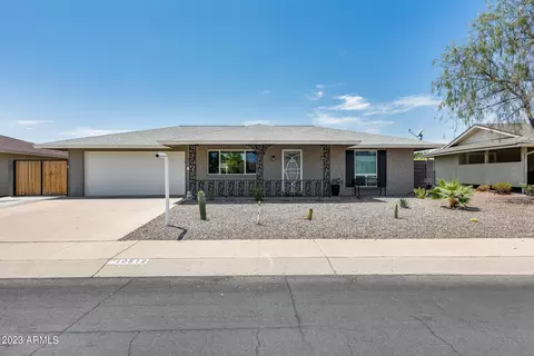 10512 W Bright Angel Cir, Sun City, AZ 85351