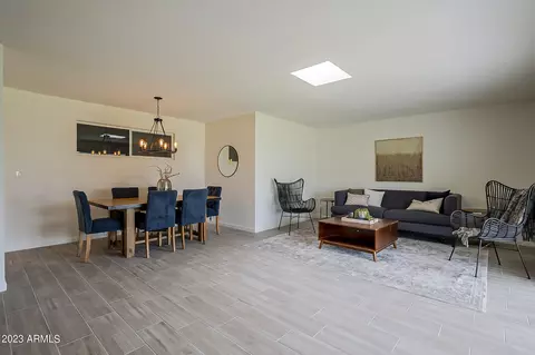 10815 W Peoria Ave, Sun City, AZ 85351