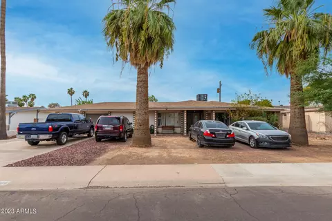 6208 W Highland Ave, Phoenix, AZ 85033