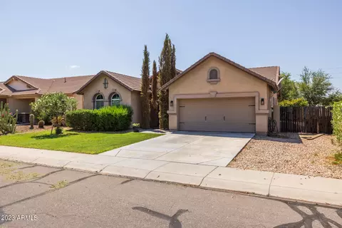 40260 N Oxford Way, San Tan Valley, AZ 85140