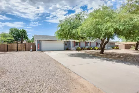 943 E Tall Pine St, San Tan Valley, AZ 85140