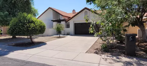 1955 E Vinedo Ln, Tempe, AZ 85284