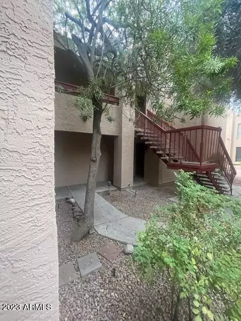 3131 W Cochise Dr #119, Phoenix, AZ 85051