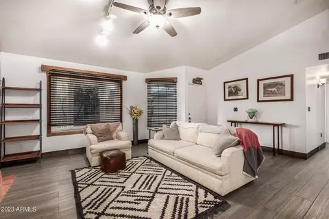 3039 E Rosemonte Dr, Phoenix, AZ 85050 photo 11