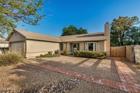 3039 E Rosemonte Dr, Phoenix, AZ 85050 photo 2