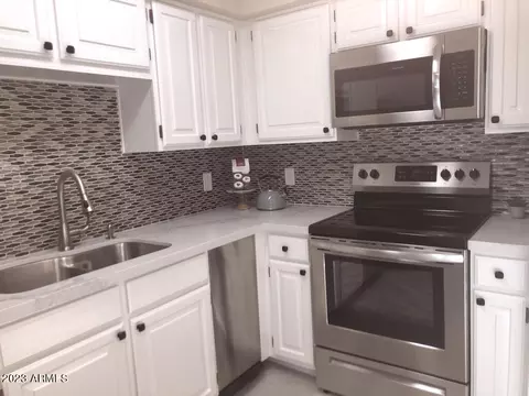2201 E Pinchot Ave #14, Phoenix, AZ 85016 photo 6
