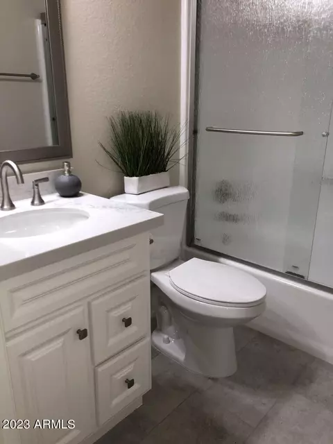 2201 E Pinchot Ave #14, Phoenix, AZ 85016 photo 11