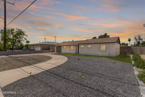 5712 N 12th St, Phoenix, AZ 85014