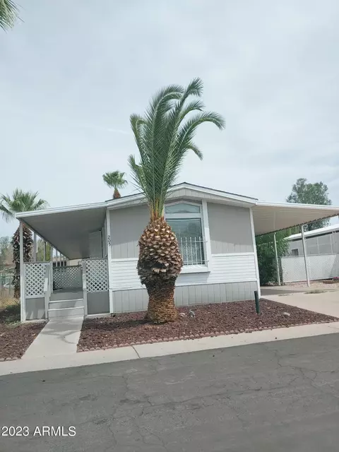 245 S 56th St #205, Mesa, AZ 85206