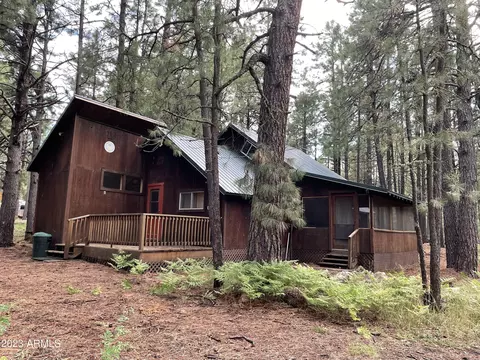 2364 Bunny Habit Cir, Forest Lakes, AZ 85931