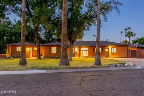 1120 E Lawrence Rd, Phoenix, AZ 85014